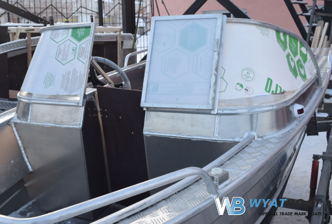 Wyatboat-430DCM