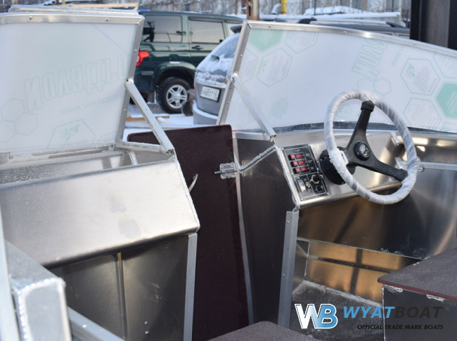 Wyatboat-430DCM