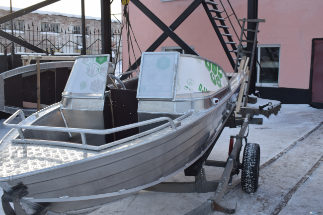 Wyatboat-430DCM